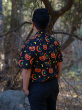 Load image into Gallery viewer, Pumpkin Witch Button Up