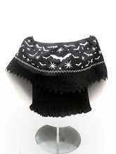 Load image into Gallery viewer, Batty Valentina Blouse (PRESALE)